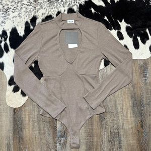 le lis | bodysuit